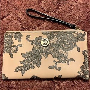 Michael Kors large wristlet